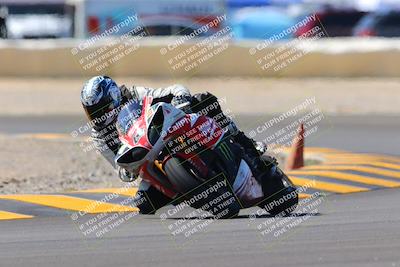 media/Oct-09-2022-SoCal Trackdays (Sun) [[95640aeeb6]]/Turn 2 (1110am)/